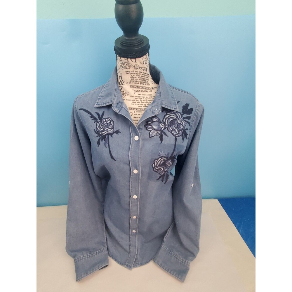 Hannah Womens Blue Chambray Floral Embroidered Western Button Up Shirt Sz Sm
